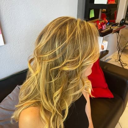Lavoro su capelli realizzato nel salone Ricci & Capricci (7)