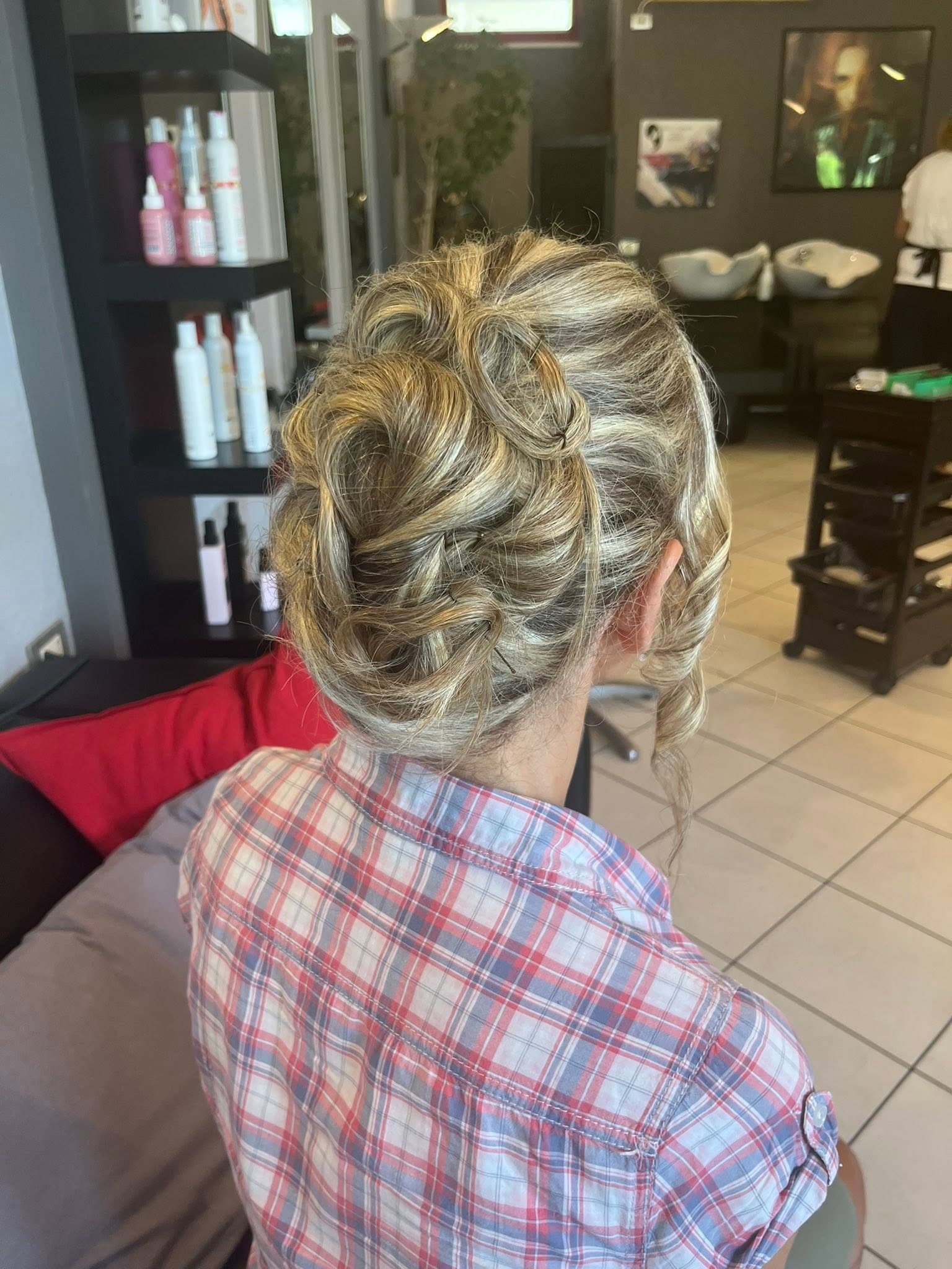 Lavoro su capelli realizzato nel salone Ricci & Capricci (3)